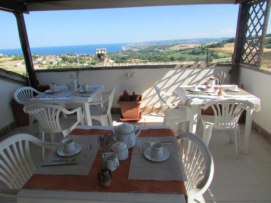 B&B A Casa Mia Sirolo Buitenkant foto